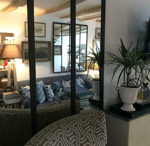 ベッドアンドブレックファースト Fontevraud Maison De Ville Bnb