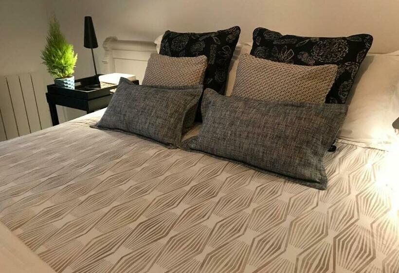 ベッドアンドブレックファースト Fontevraud Maison De Ville Bnb