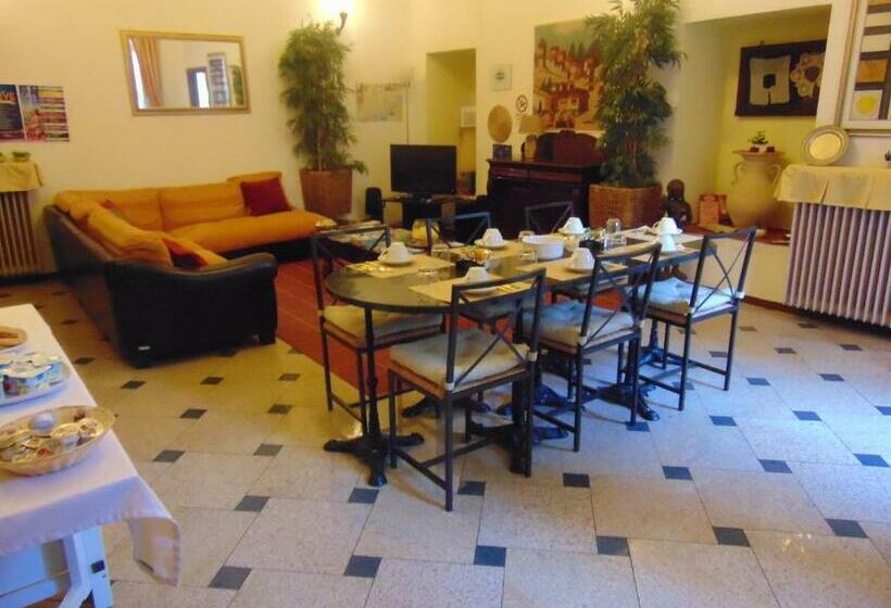 مبيت وإفطار Il Pignoletto