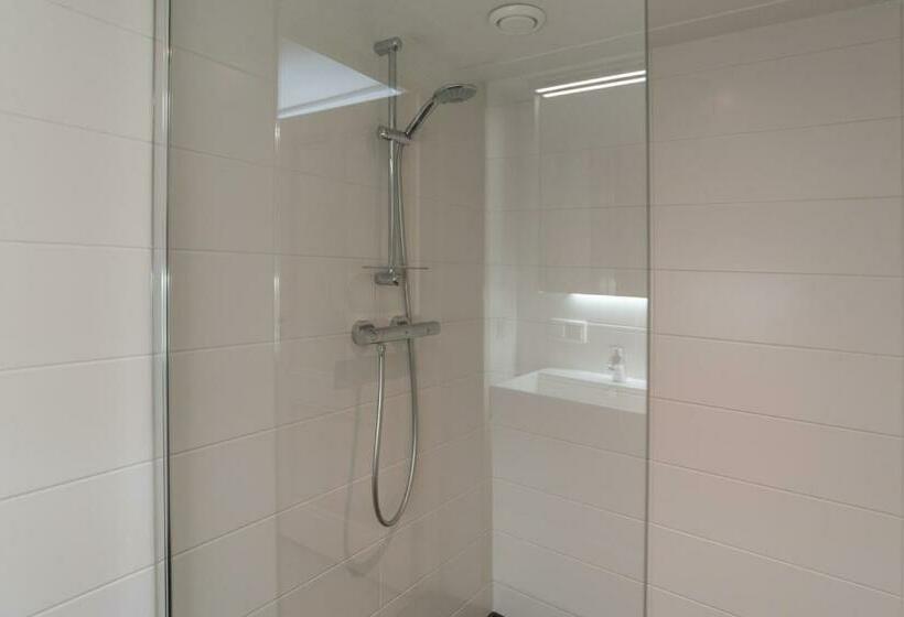 مبيت وإفطار Nassau Canal Suites