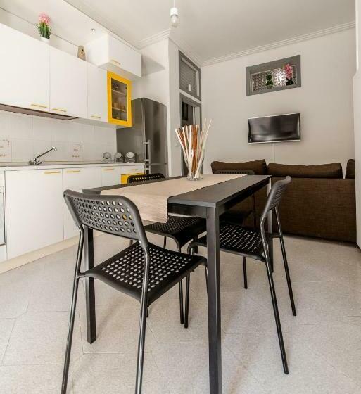 Carlentini House B&b