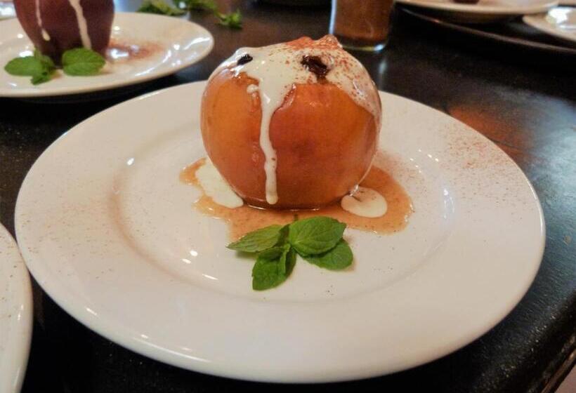 El Pedregal Hotel En La Naturaleza