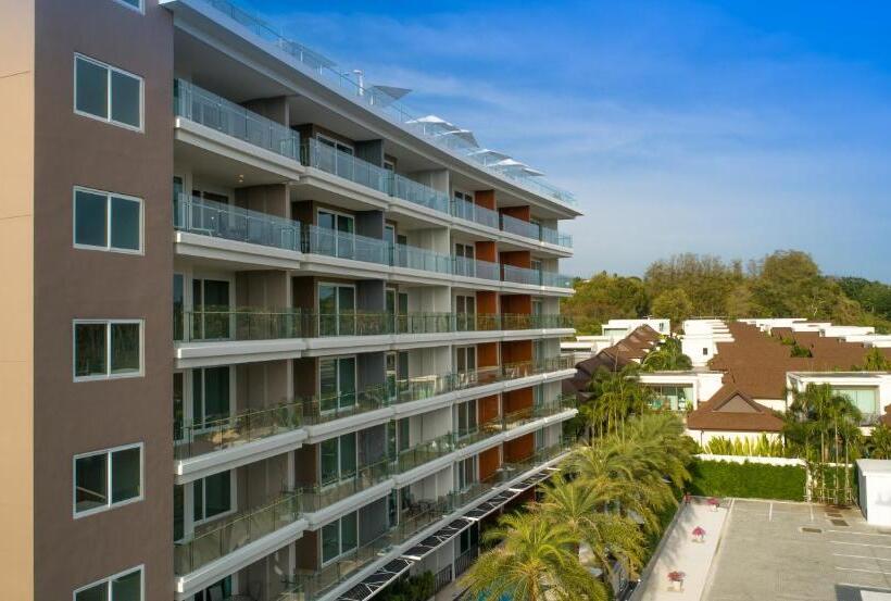 Отель Babylon Sky Garden   Long Term Holiday Rentals