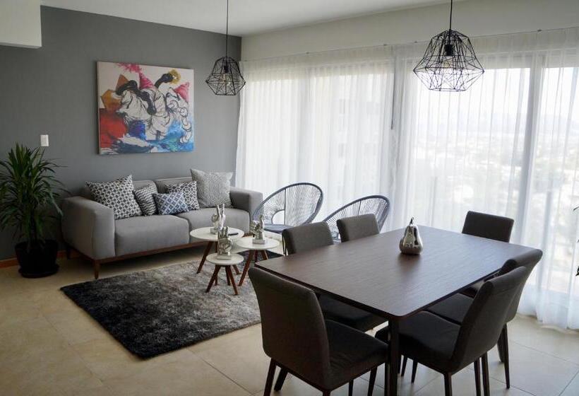 Отель Metropolitan Suites