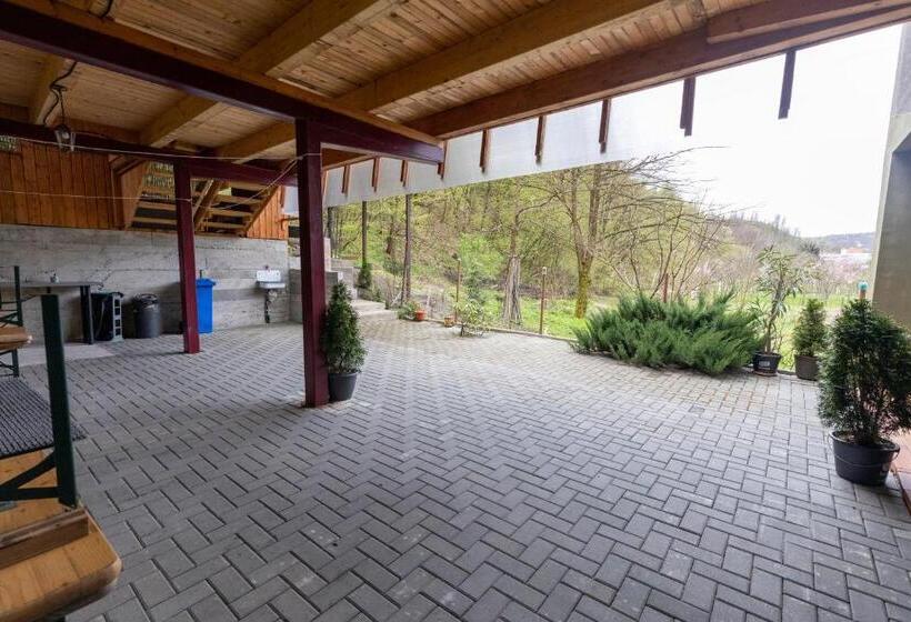 بنسيون Casa Flori De Nuc