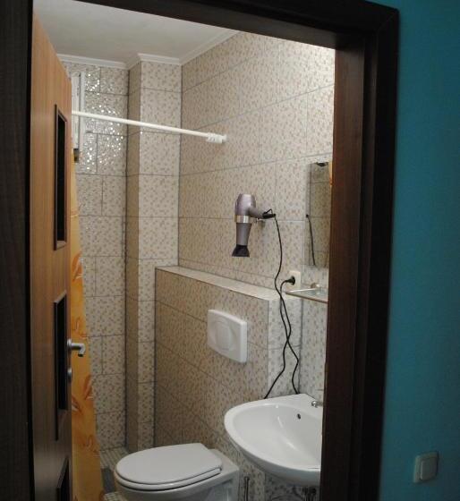 بنسيون Casa Flori De Nuc