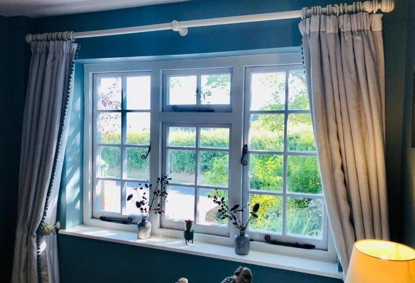 פנסיון Heydon Guest Suite