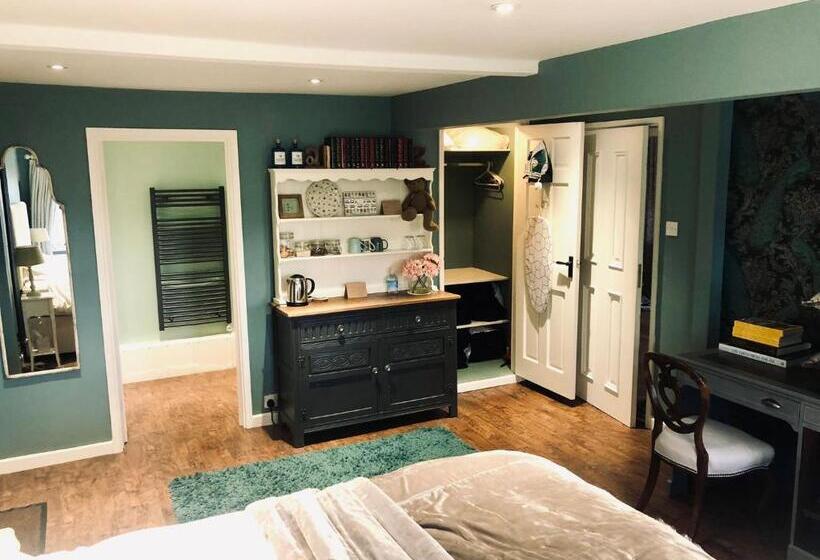 פנסיון Heydon Guest Suite