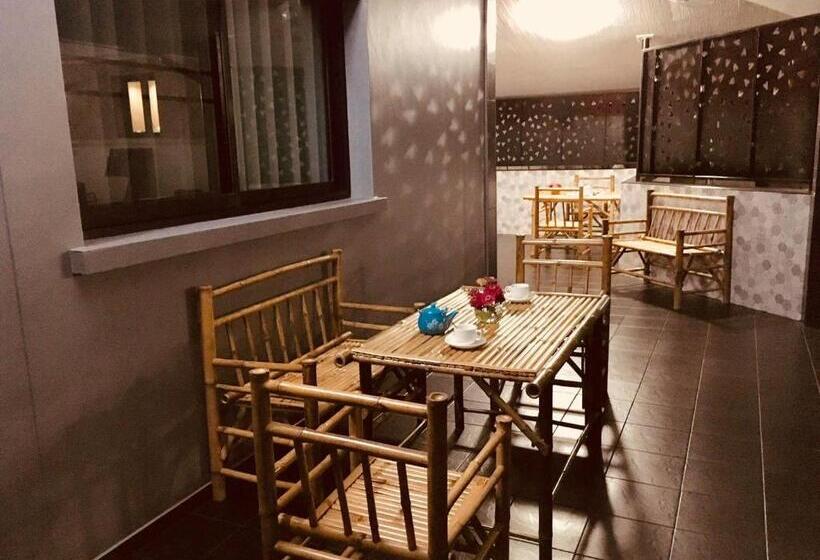 פנסיון La Plume