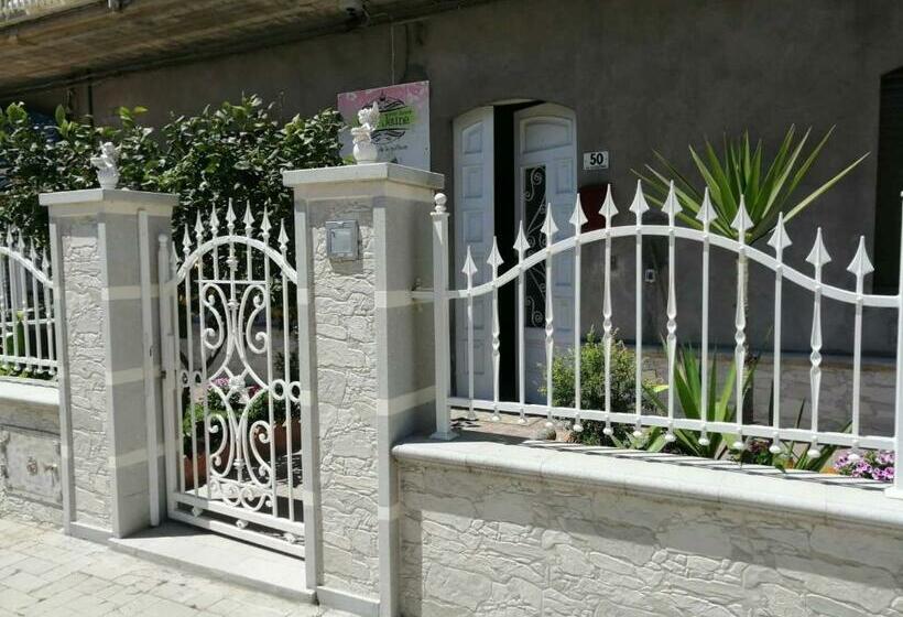 بنسيون La Romantica