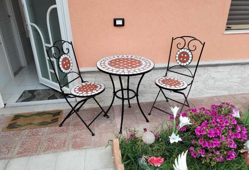 بنسيون La Romantica