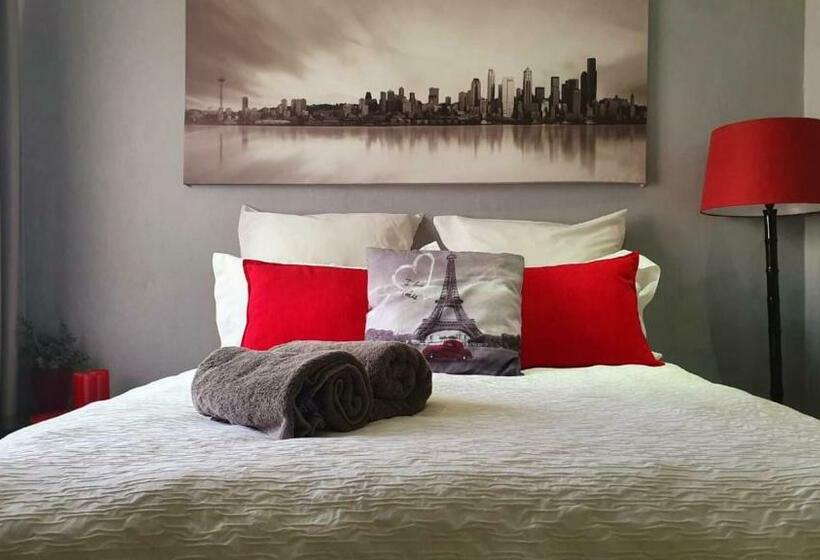 פנסיון The Old Watchmakers Guest House