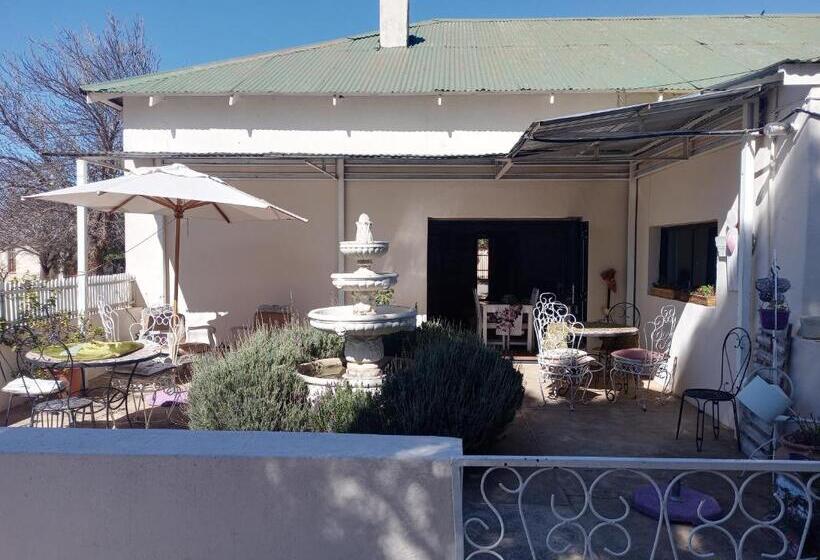 פנסיון The Old Watchmakers Guest House