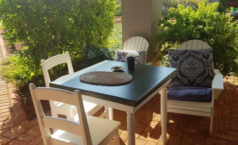 פנסיון Tzaneen White House Lodge