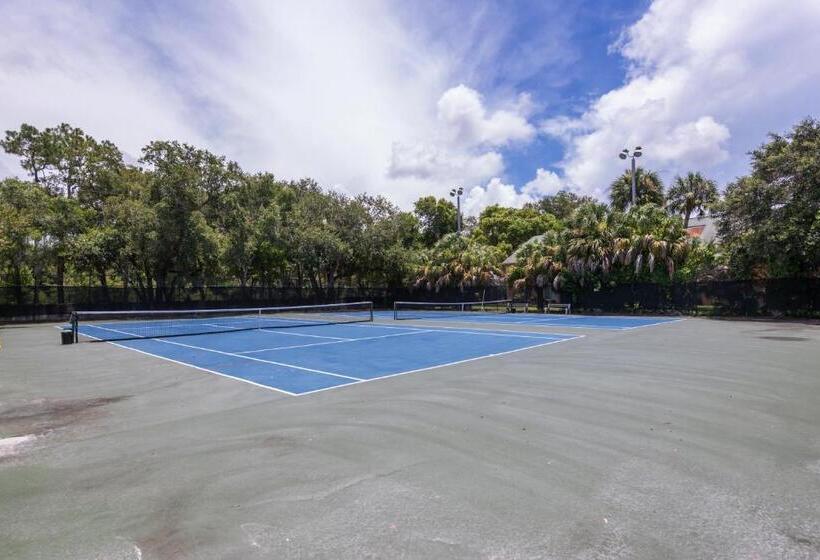 Spacious Coastal Haven 3bd Condo