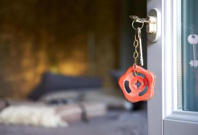 مبيت وإفطار Cascina Facelli   Luxury Country House