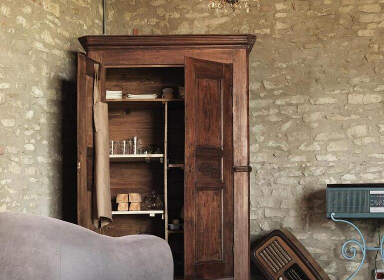 مبيت وإفطار Cascina Facelli   Luxury Country House