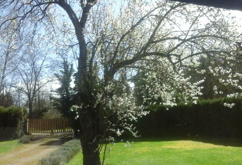 ベッドアンドブレックファースト Chez Sylvie Et Jean Yves