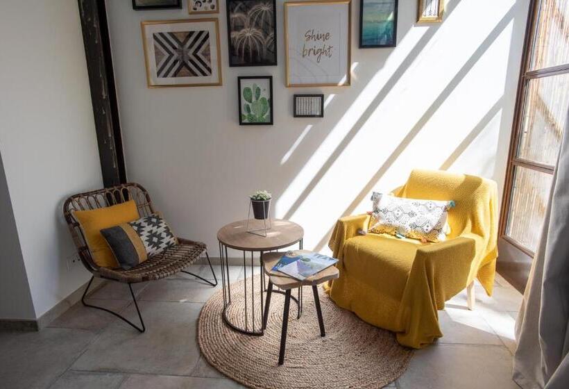 ベッドアンドブレックファースト Le Champ Des Oliviers