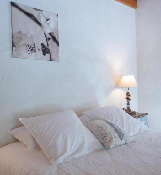 ベッドアンドブレックファースト Le Champ Des Oliviers