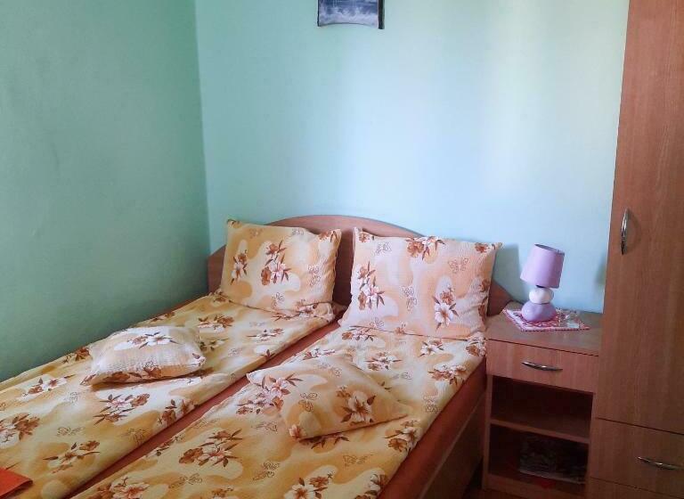 مبيت وإفطار Margit Kulcsosház