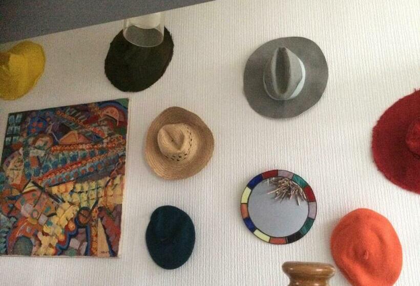 住宿加早餐 Stylish Room Near Seafront