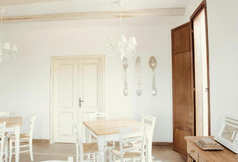 צימר The Bell Tower Lodge