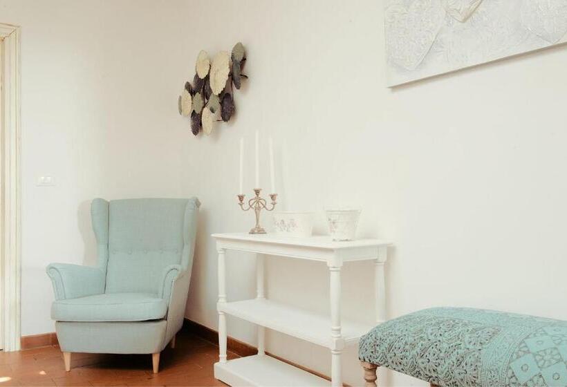 צימר The Bell Tower Lodge