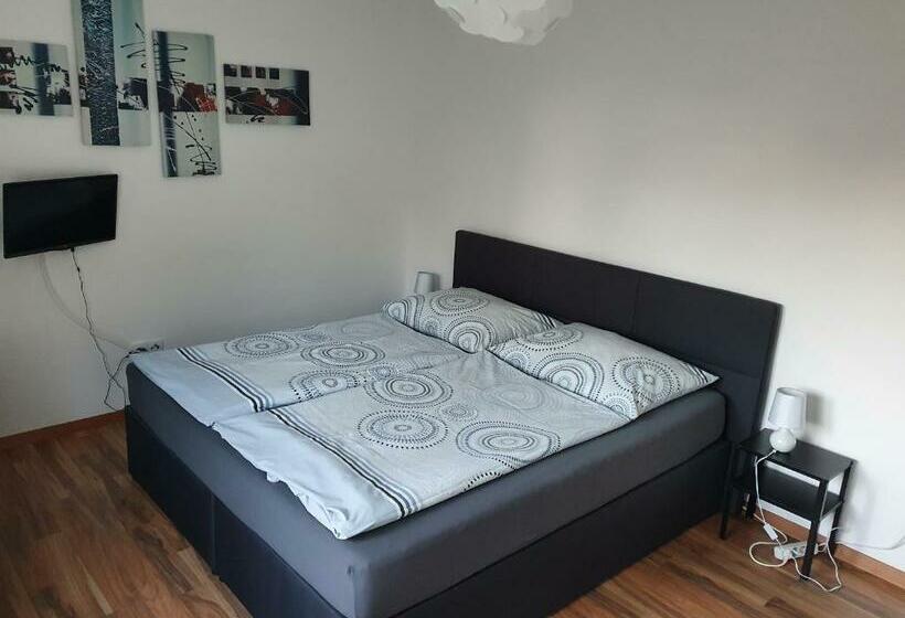 Bogi S Ferienhaus   Pension