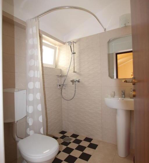 פנסיון Casa Camelia Felix