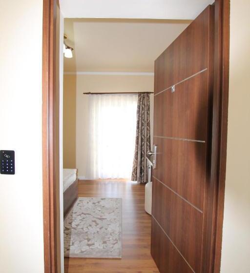 פנסיון Casa Camelia Felix