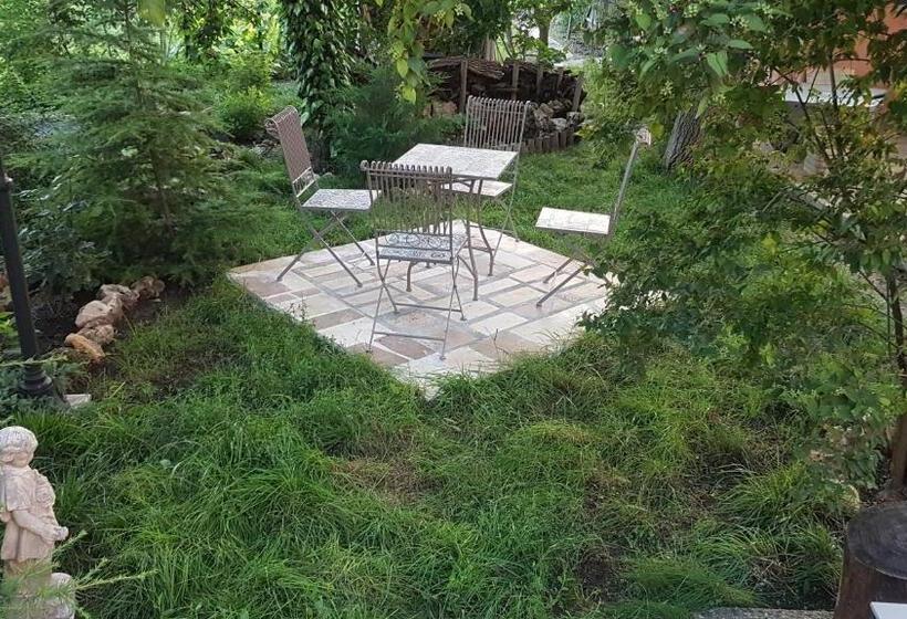 بنسيون Casa Magnolia