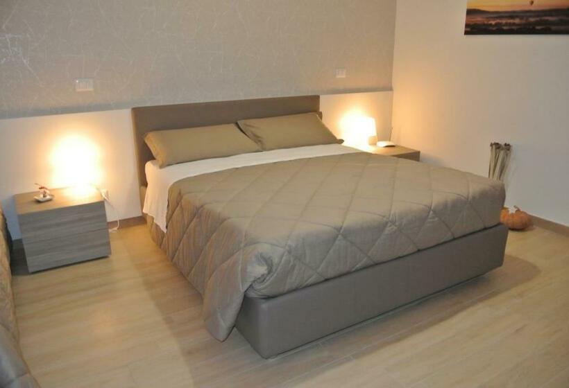 膳宿费 Ofra Matera