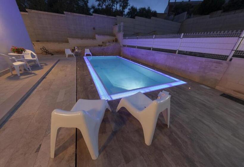 膳宿费 Ofra Matera