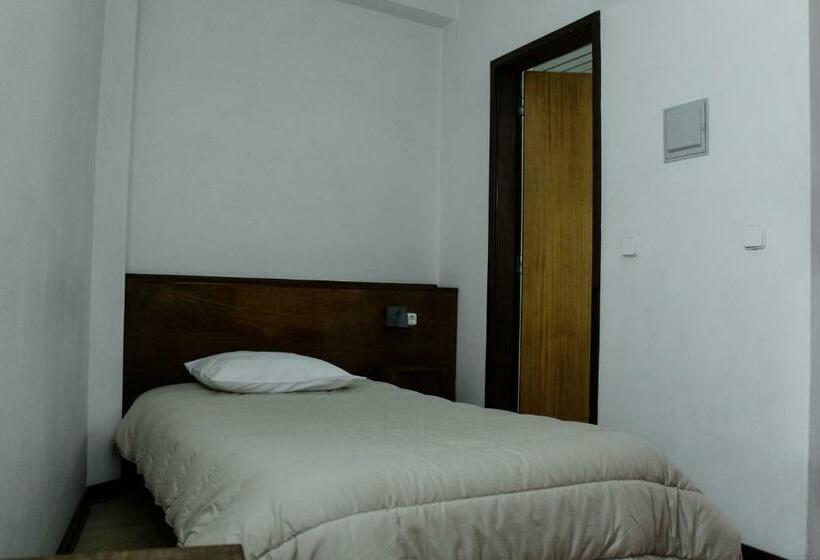 بنسيون Residencia Coimbra