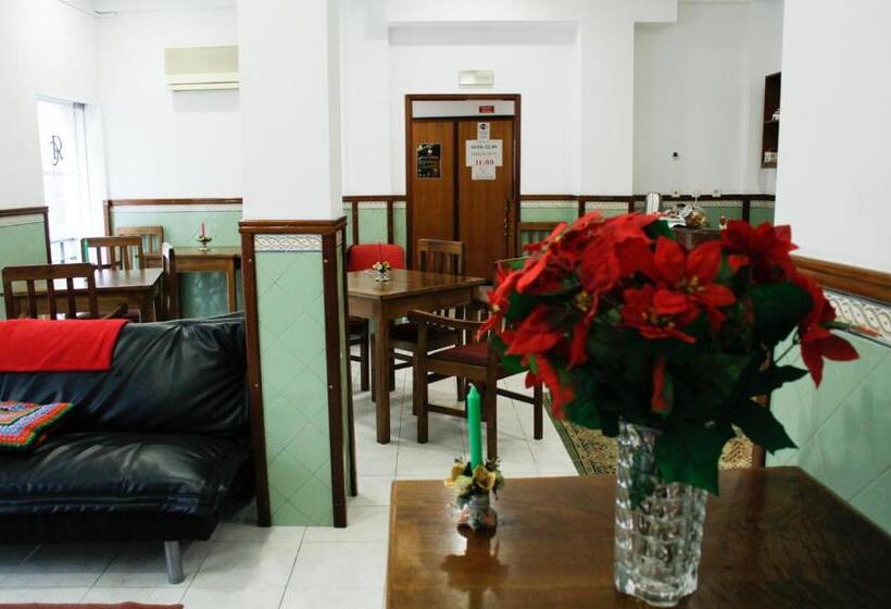 بنسيون Residencia Coimbra