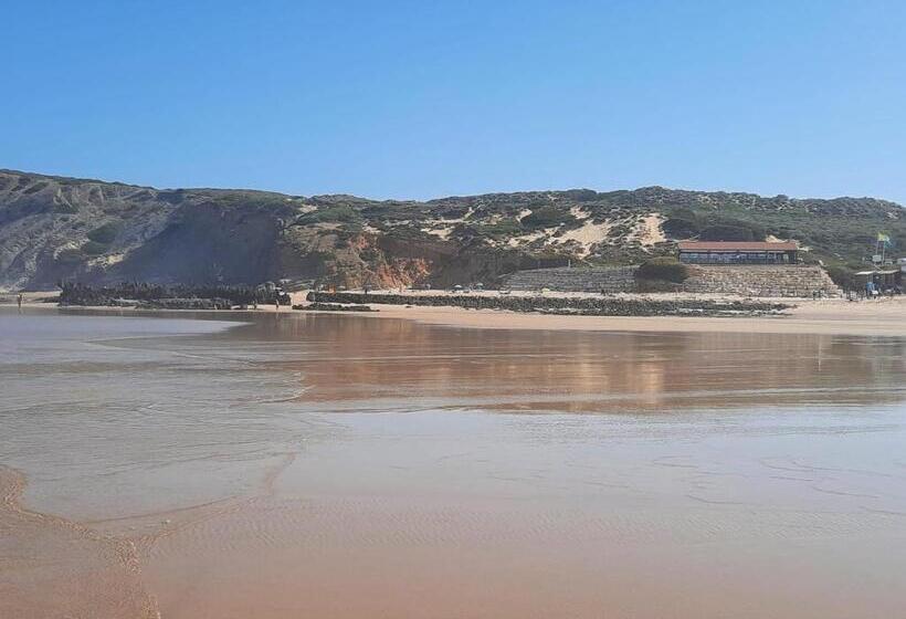 پانسیون Sunset Room   Hiking & Beach