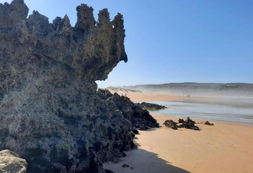 پانسیون Sunset Room   Hiking & Beach