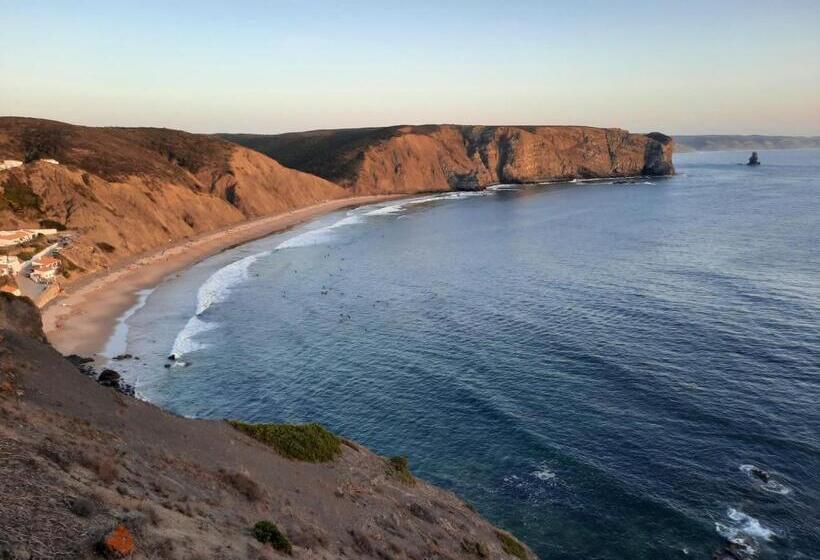 پانسیون Sunset Room   Hiking & Beach