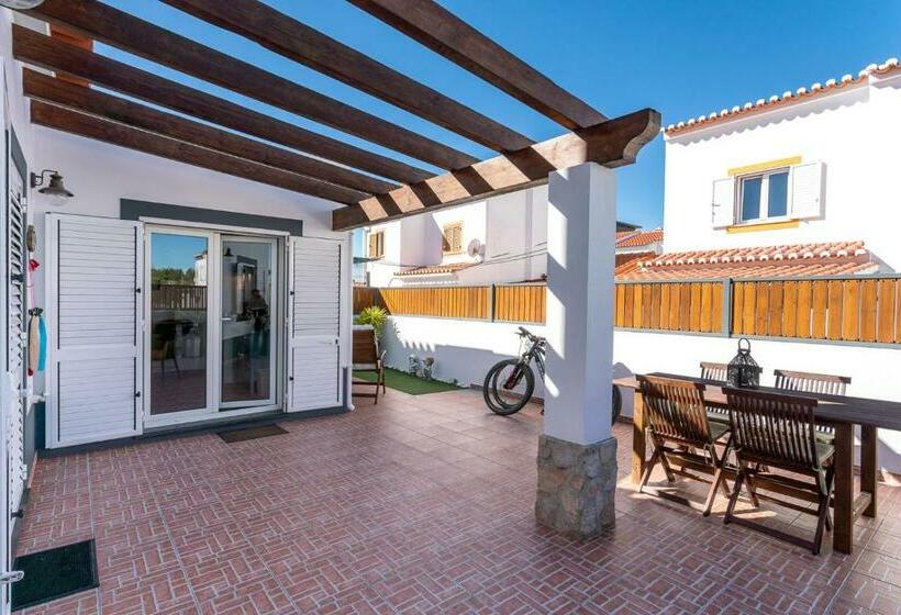 پانسیون Sunset Room   Hiking & Beach