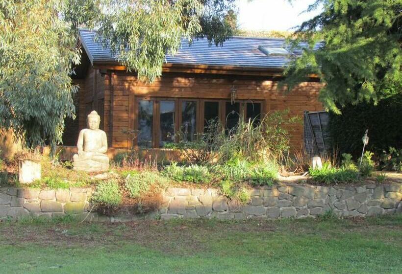 Пансион White Wings