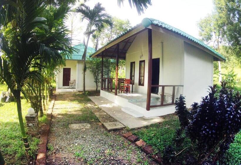 Tropical Paradise Leelawadee Resort