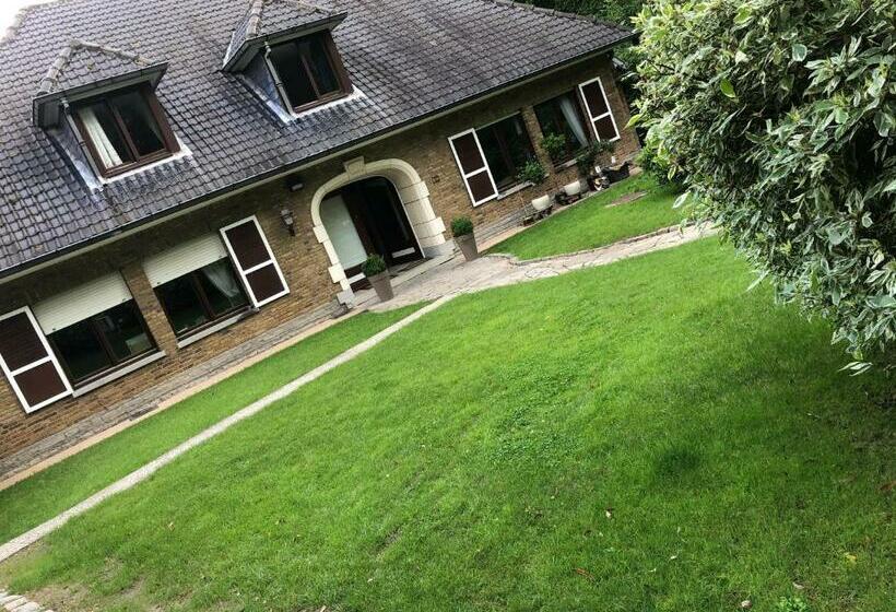 ベッドアンドブレックファースト Cosy Rooms Party Villa