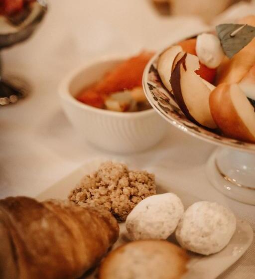 住宿加早餐  La Celeste Galeria