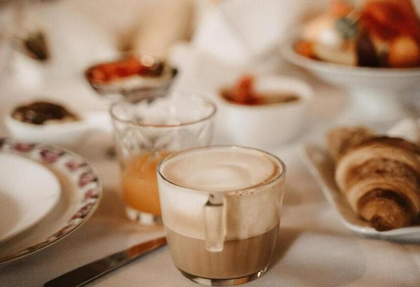 住宿加早餐  La Celeste Galeria