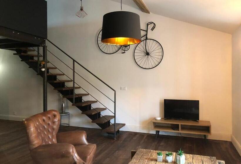 مبيت وإفطار Le Logis D Augustin
