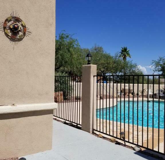 بنسيون Carson S Casita