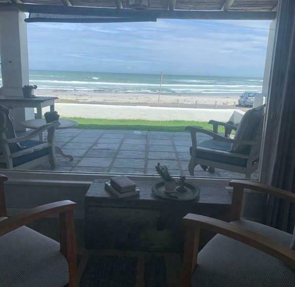 بنسيون Dreamy Beach Room