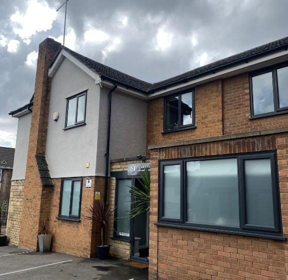 ペンション No1 Guest House