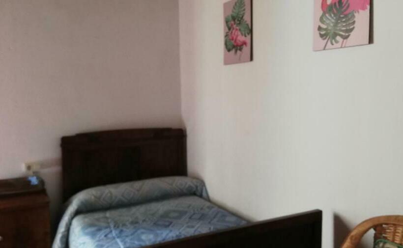 پانسیون Rakel